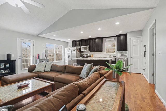 127 Oak Drive, Greer, SC 29650