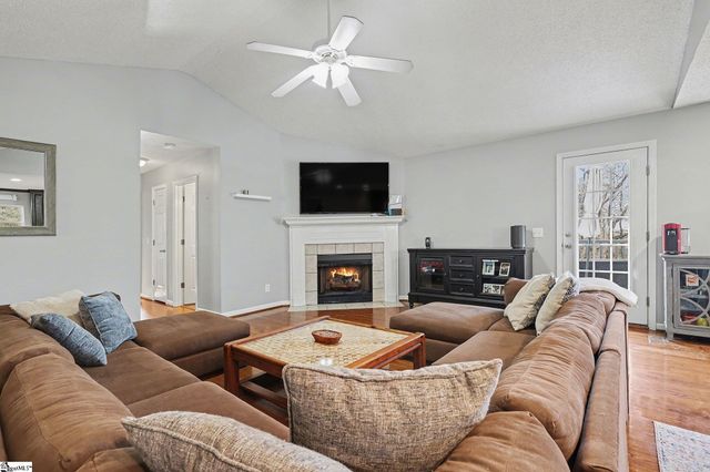 127 Oak Drive, Greer, SC 29650