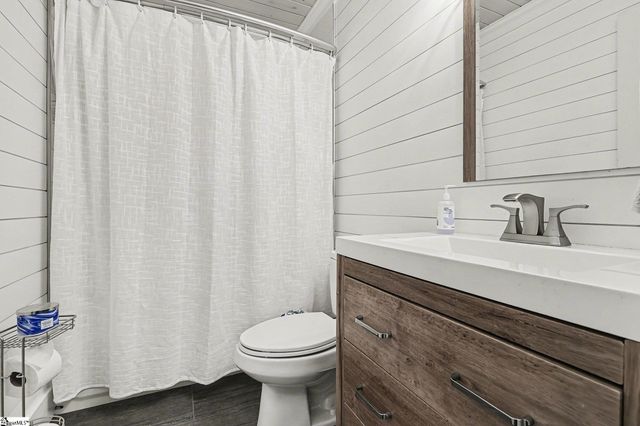 127 Oak Drive, Greer, SC 29650