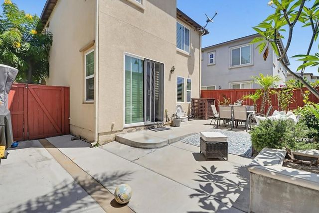 2318 Gardenia, National City, CA 91950