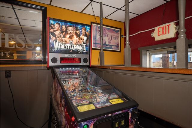 1201 5th St, New Brighton, PA 15066