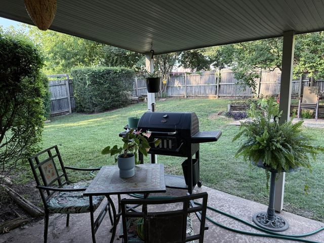 2317 Smokerise Drive, Arlington, TX 76016