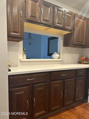 171 Applegate Lane 171, East Brunswick, NJ 08816