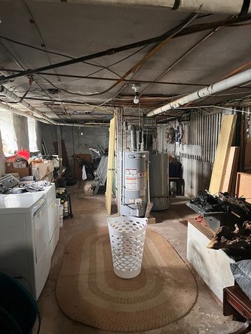 332 Albert St, Fall River, MA 02721