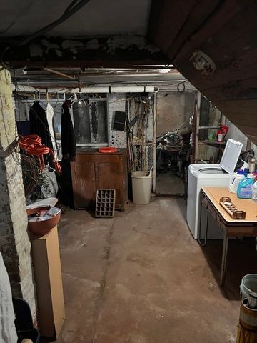332 Albert St, Fall River, MA 02721