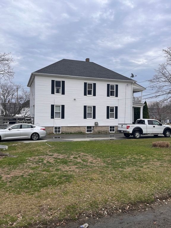 332 Albert St, Fall River, MA 02721