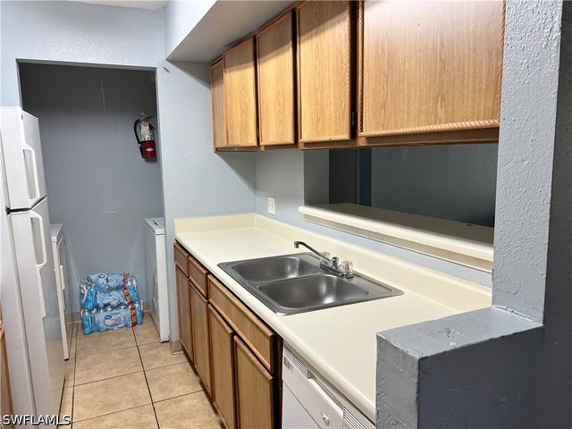 2875 Winkler AVE 517, Fort Myers, FL 33916