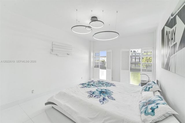 880 NE 69th St 5G, Miami, FL 33138