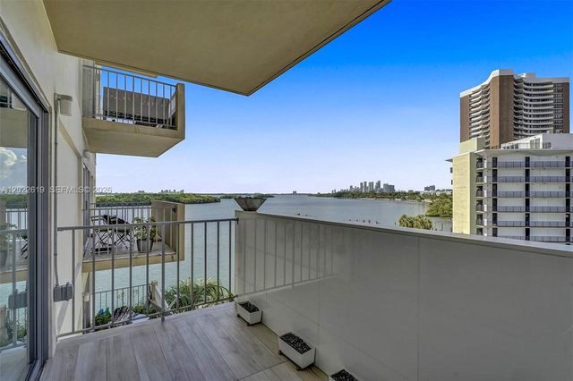880 NE 69th St 5G, Miami, FL 33138