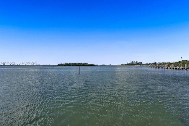 880 NE 69th St 5G, Miami, FL 33138