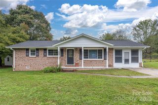 205 Jeff Street, Hendersonville, NC 28739