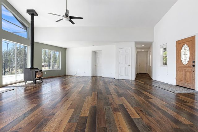 5250 Merritt Ln, Placerville, CA 95667