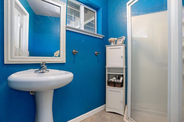 5250 Merritt Ln, Placerville, CA 95667