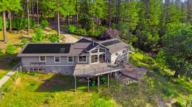 5250 Merritt Ln, Placerville, CA 95667