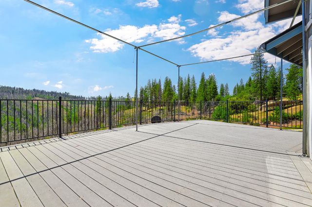 5250 Merritt Ln, Placerville, CA 95667