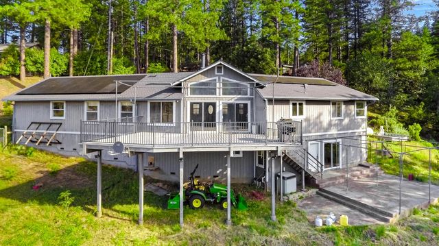 5250 Merritt Ln, Placerville, CA 95667