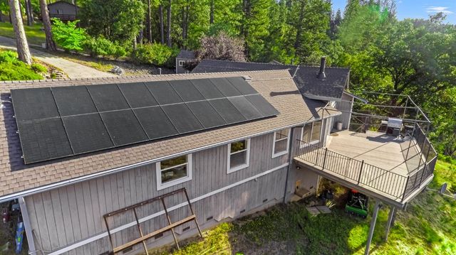 5250 Merritt Ln, Placerville, CA 95667
