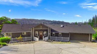 5250 Merritt Ln, Placerville, CA 95667