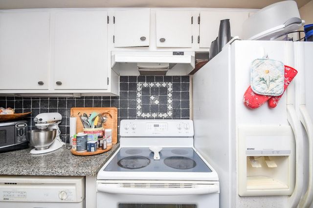 14715 Barryknoll Lane 133, Houston, TX 77079