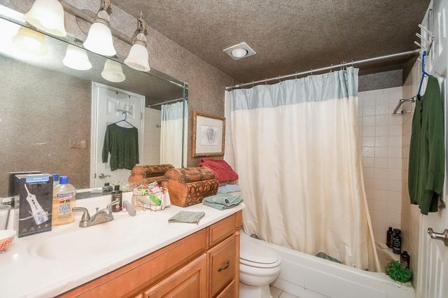 14715 Barryknoll Lane 133, Houston, TX 77079