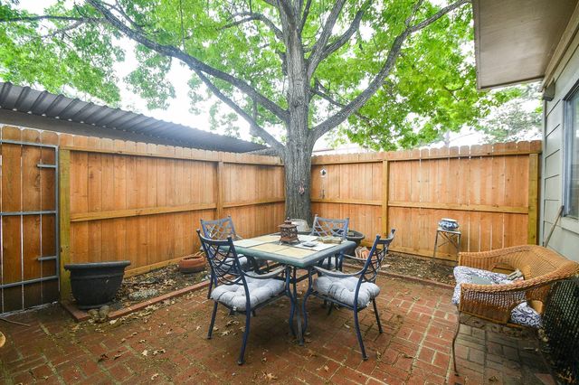 14715 Barryknoll Lane 133, Houston, TX 77079