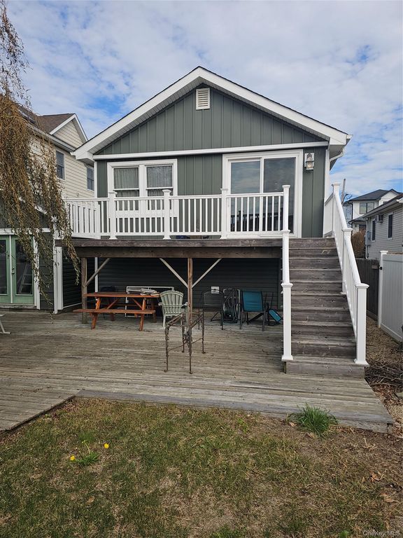 50 Pershing Avenue, Babylon, NY 11702 — photo 2