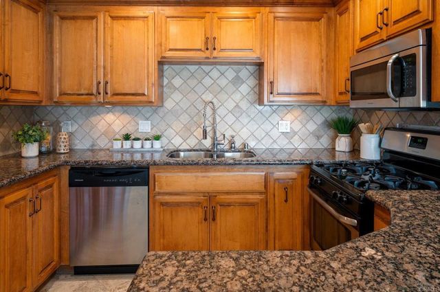 7000 Saranac Street 2, La Mesa, CA 91942