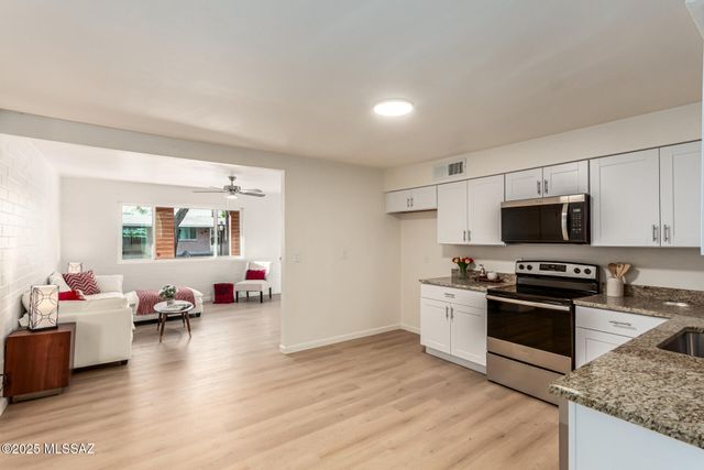 45 S Azurite Drive, Tucson, AZ 85745