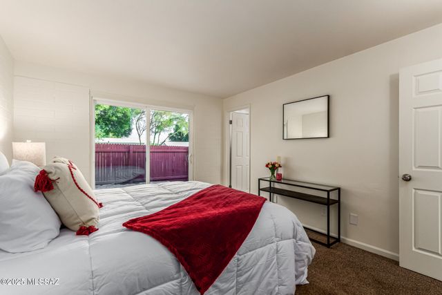 45 S Azurite Drive, Tucson, AZ 85745