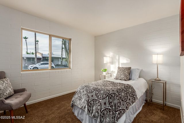 45 S Azurite Drive, Tucson, AZ 85745