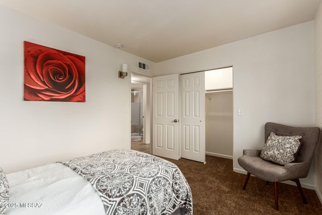 45 S Azurite Drive, Tucson, AZ 85745