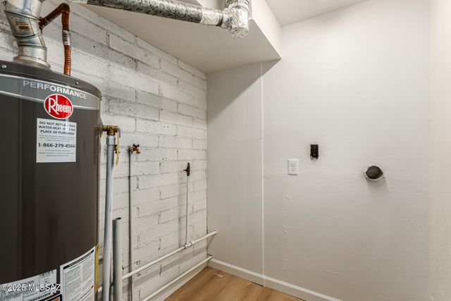 45 S Azurite Drive, Tucson, AZ 85745