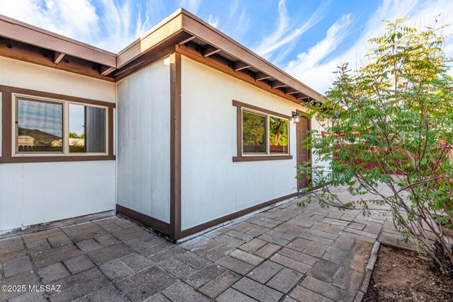 45 S Azurite Drive, Tucson, AZ 85745