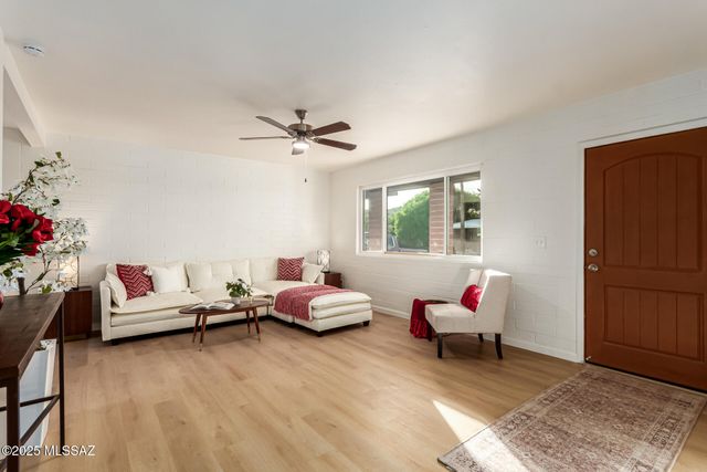 45 S Azurite Drive, Tucson, AZ 85745