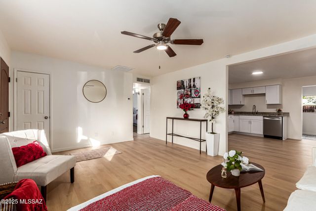 45 S Azurite Drive, Tucson, AZ 85745