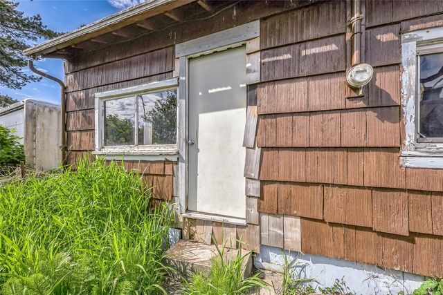 1111 division Street, Hoquiam, WA 98550
