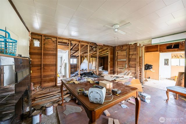1111 division Street, Hoquiam, WA 98550