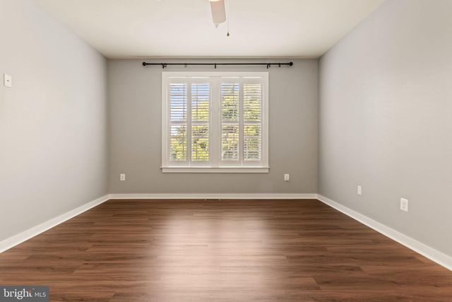1112 SAXTON DR, Frederick, MD 21702