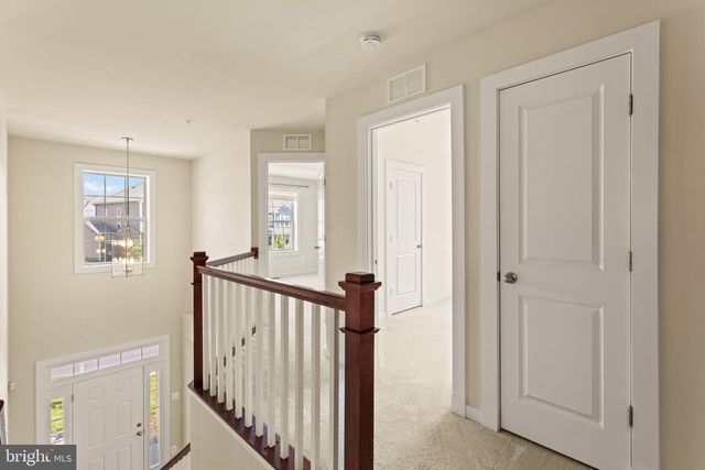 1112 SAXTON DR, Frederick, MD 21702