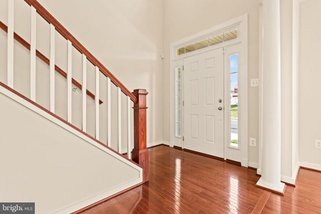 1112 SAXTON DR, Frederick, MD 21702