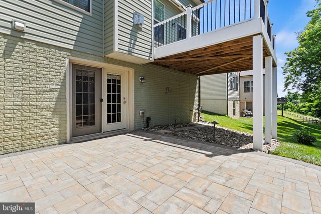 1112 SAXTON DR, Frederick, MD 21702