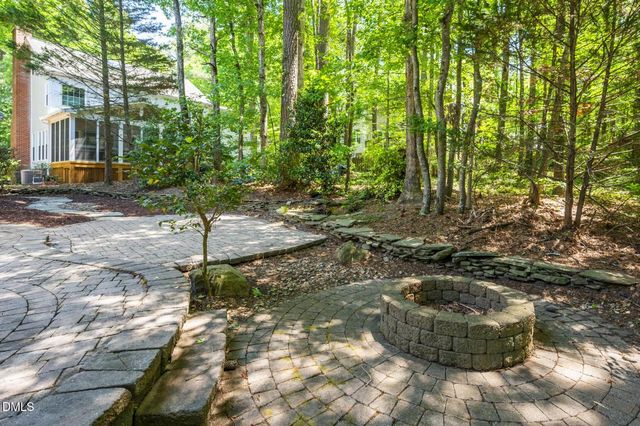 112 Parkmeadow Drive, Cary, NC 27519