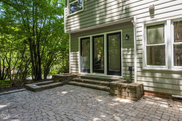 112 Parkmeadow Drive, Cary, NC 27519