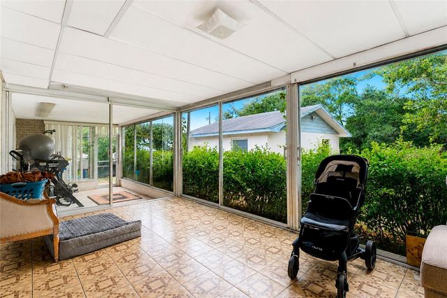 2201 WASHINGTON AVENUE, Eustis, FL 32726