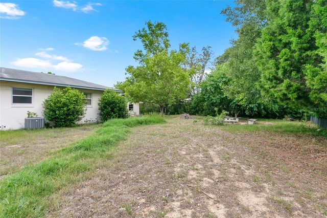 2201 WASHINGTON AVENUE, Eustis, FL 32726