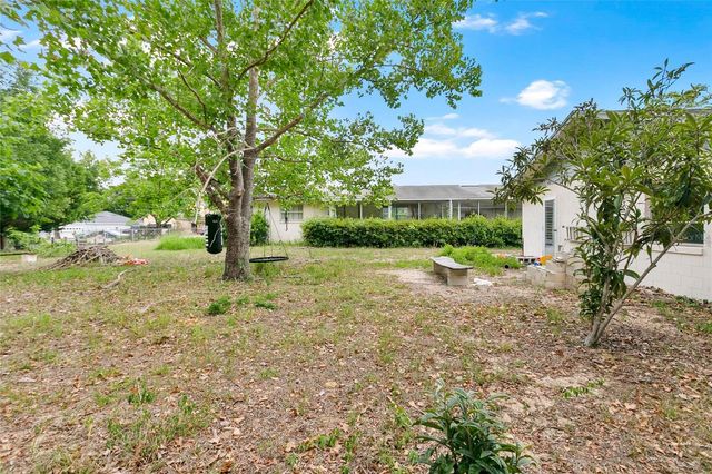 2201 WASHINGTON AVENUE, Eustis, FL 32726