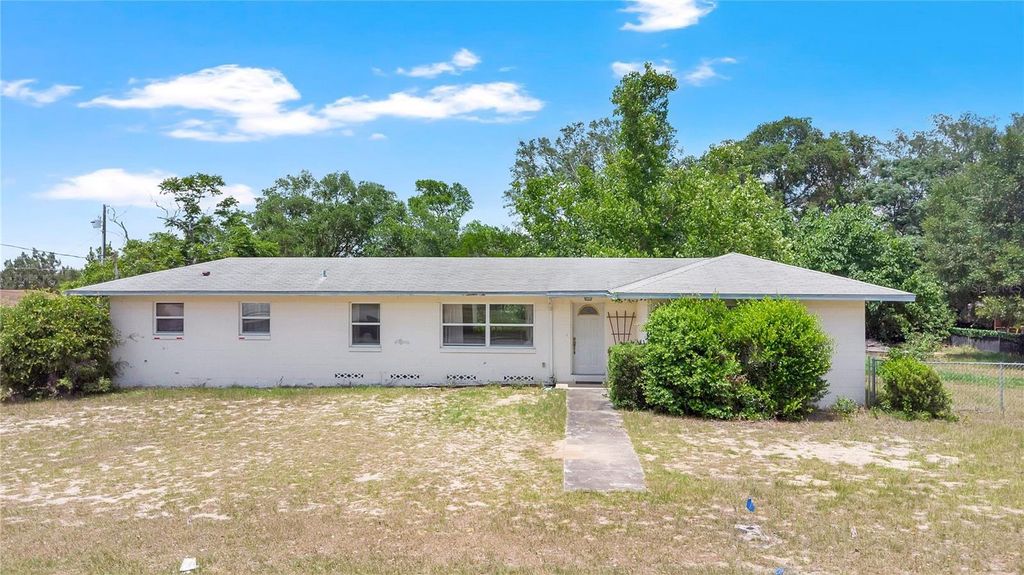 2201 WASHINGTON AVENUE, Eustis, FL 32726