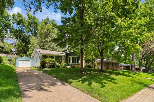 2829 Bennett Avenue, Des Moines, IA 50310