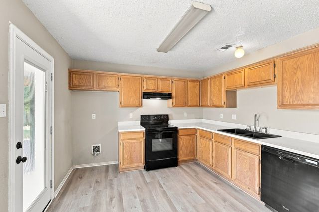 316 Janis Lane, Waxahachie, TX 75165