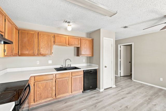 316 Janis Lane, Waxahachie, TX 75165